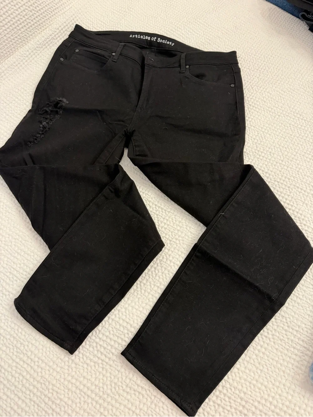 Articles Of Society Two-Pack Skinny Jeans in Light Blue & Black - Picture 7 of 8